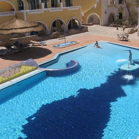 Club El Faraana Reef Resort-3